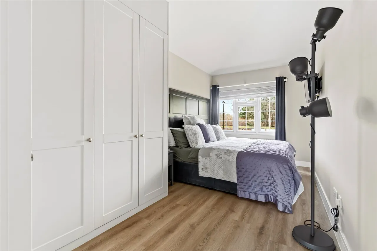Chatsworth Place, Teddington, TW11 8NQ, photo 8