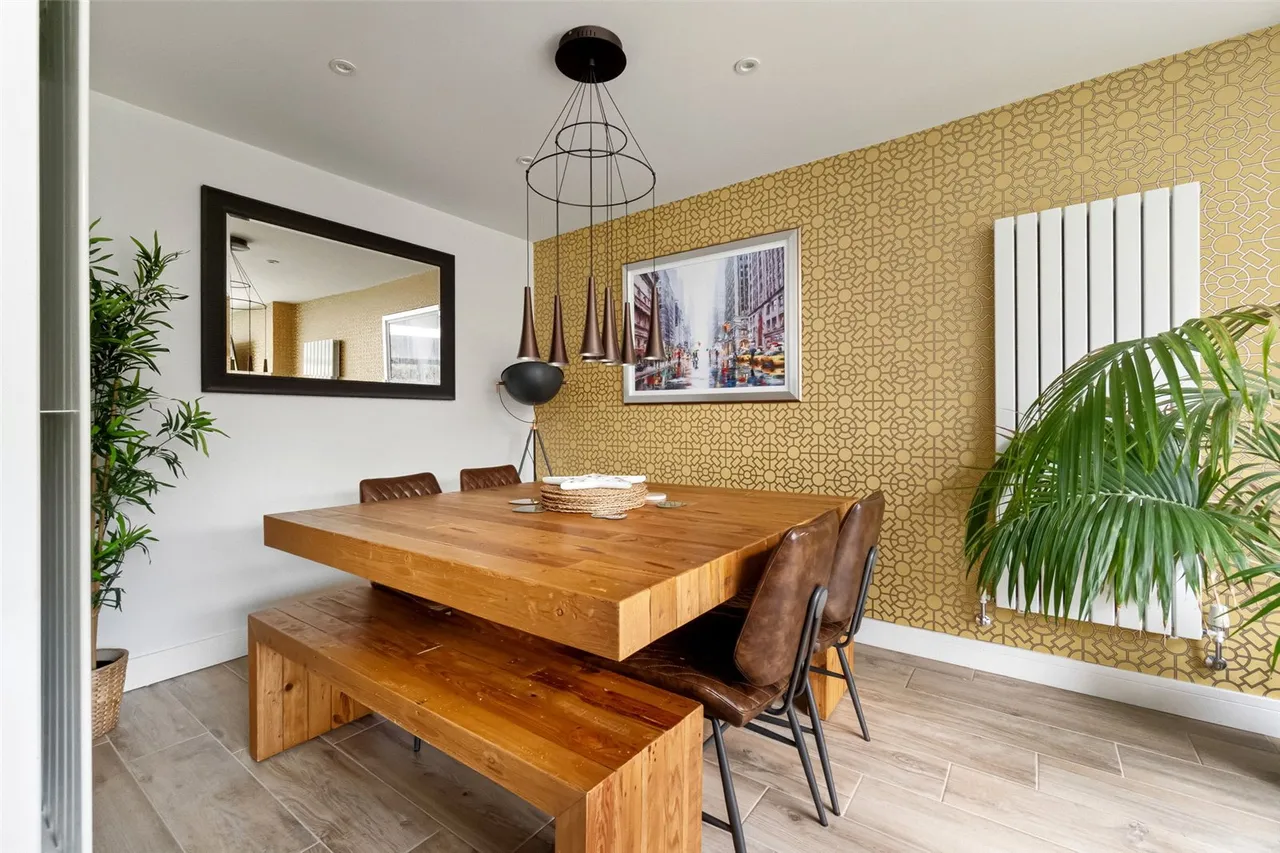 Chatsworth Place, Teddington, TW11 8NQ, photo 6