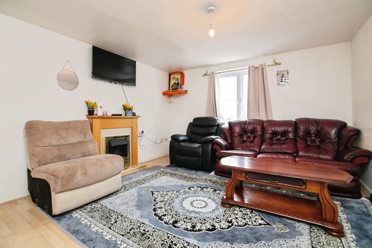 Gladstone Street, West Bromwich, B71, photo 5
