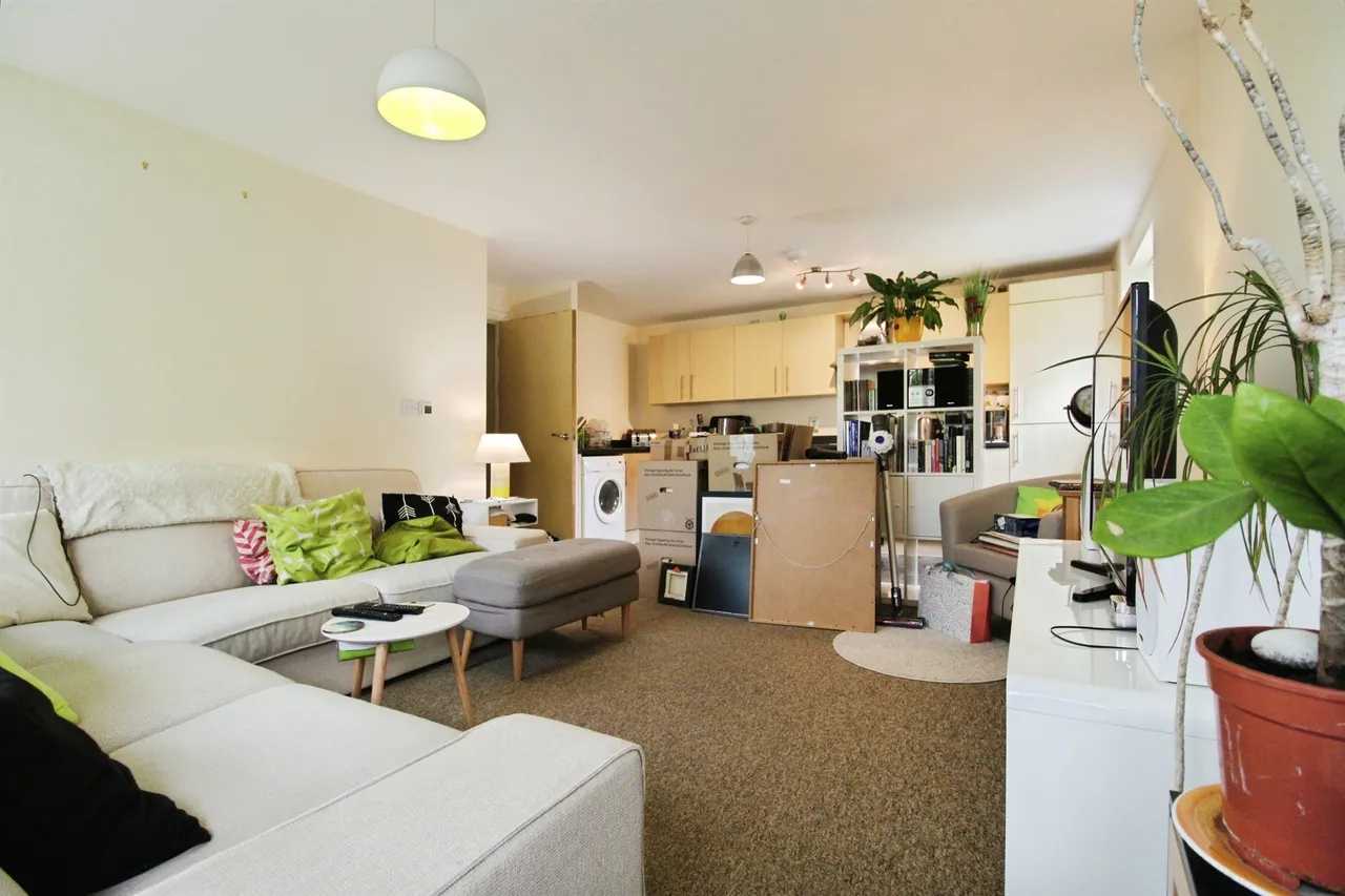 Reresby Court, Cardiff, photo 6