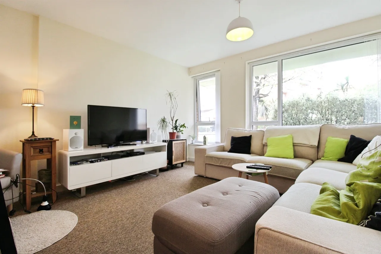 Reresby Court, Cardiff, photo 5