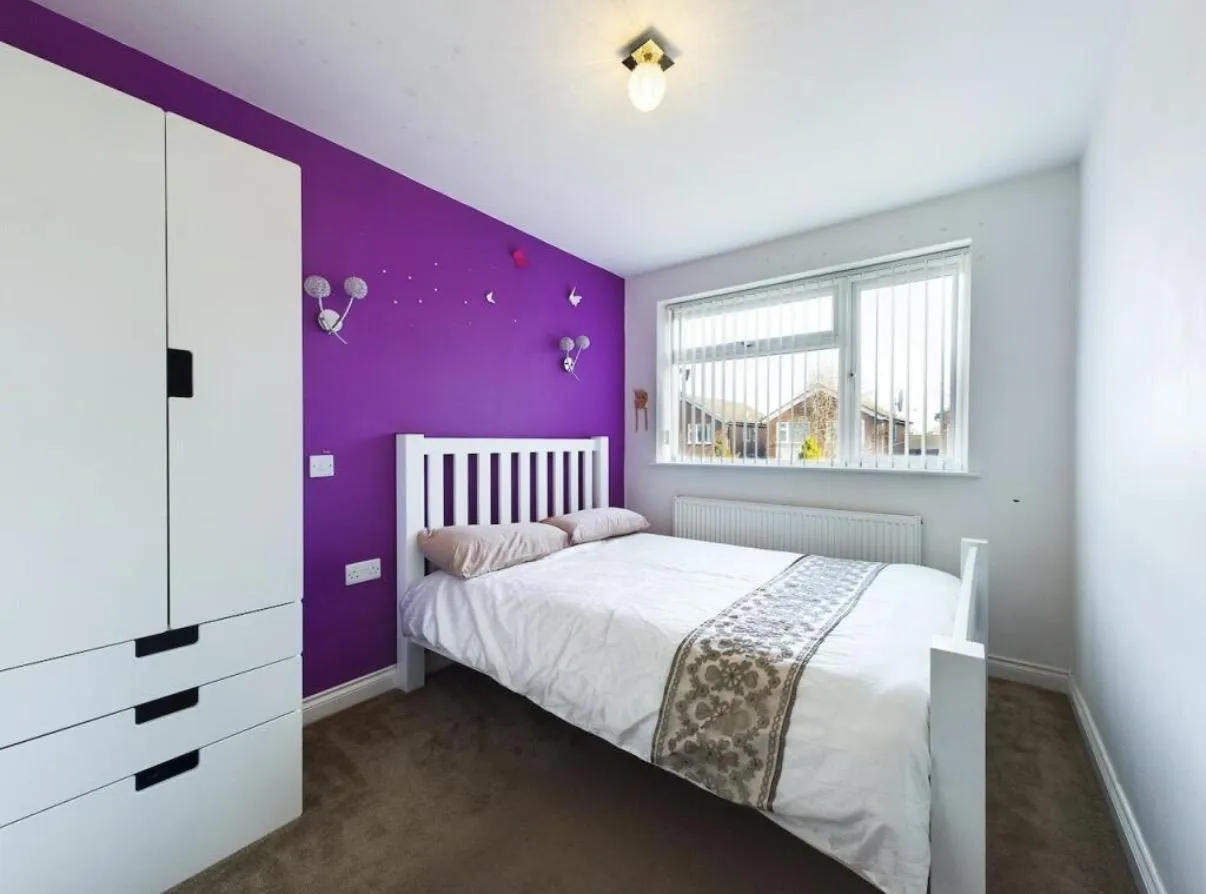 Seymour Grove, M16, photo 16