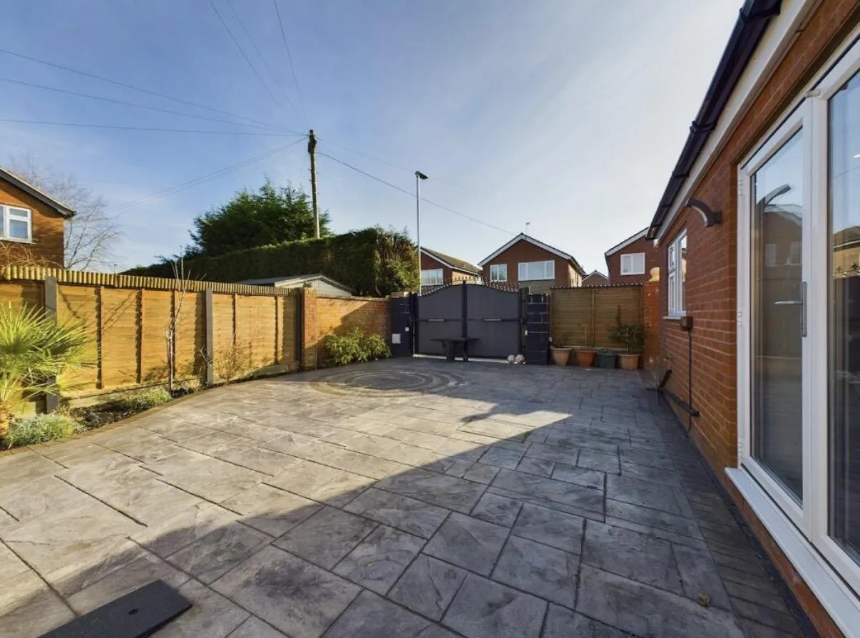Seymour Grove, M16, photo 30