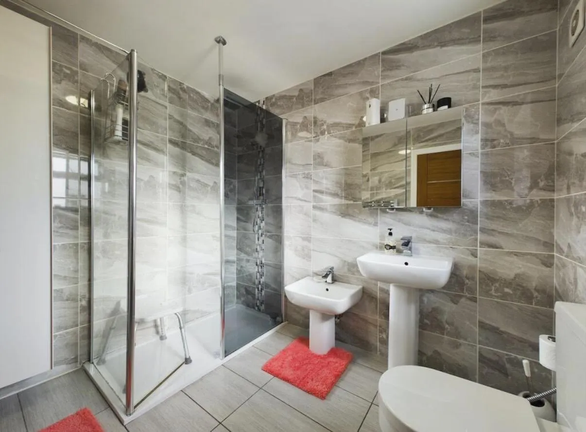 Seymour Grove, M16, photo 23