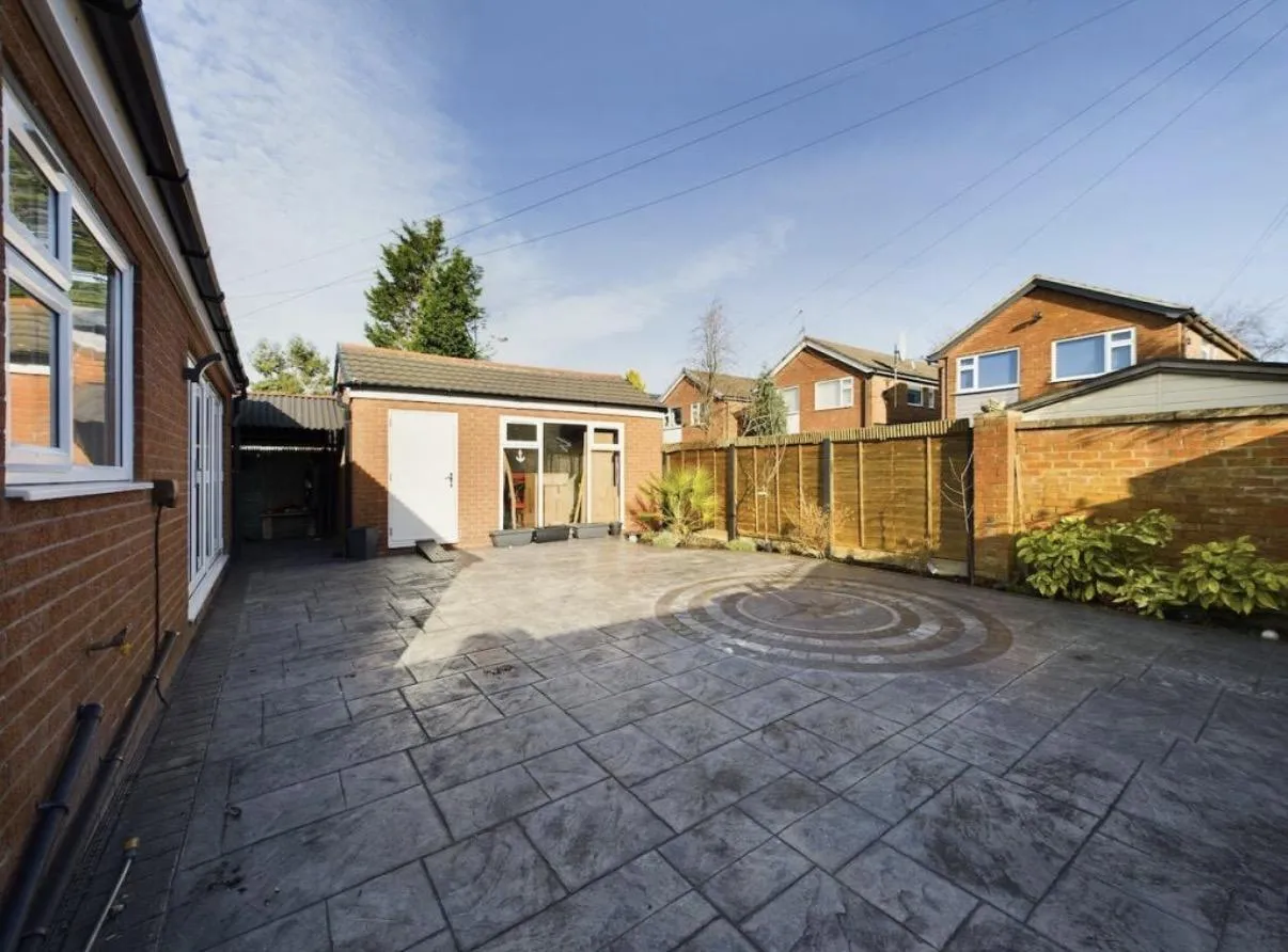 Seymour Grove, M16, photo 29