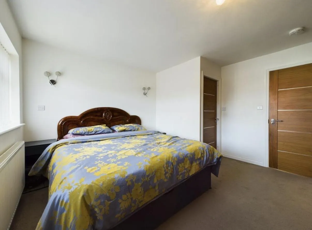 Seymour Grove, M16, photo 18