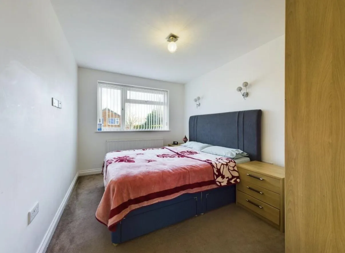 Seymour Grove, M16, photo 17