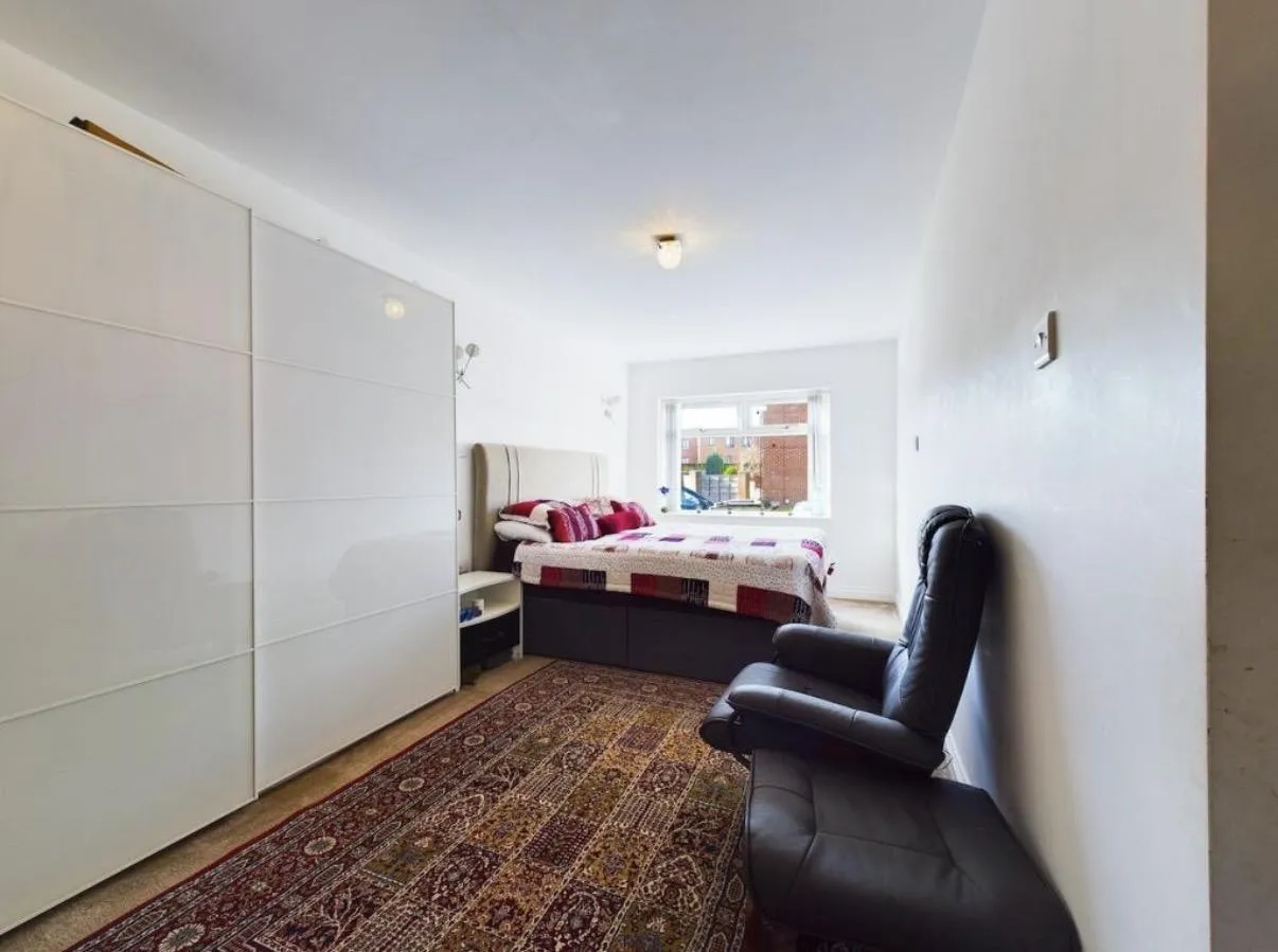 Seymour Grove, M16, photo 20
