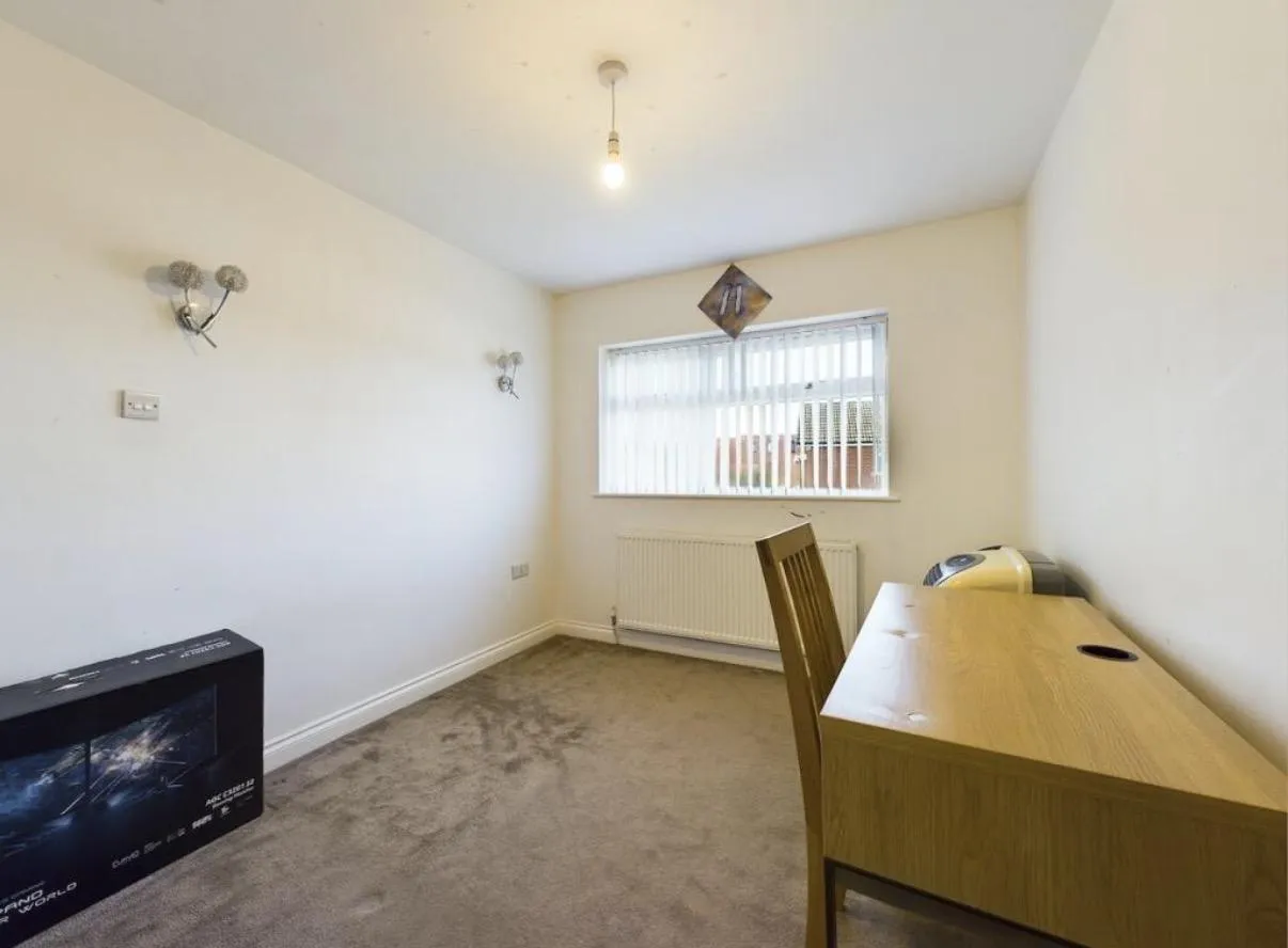 Seymour Grove, M16, photo 21