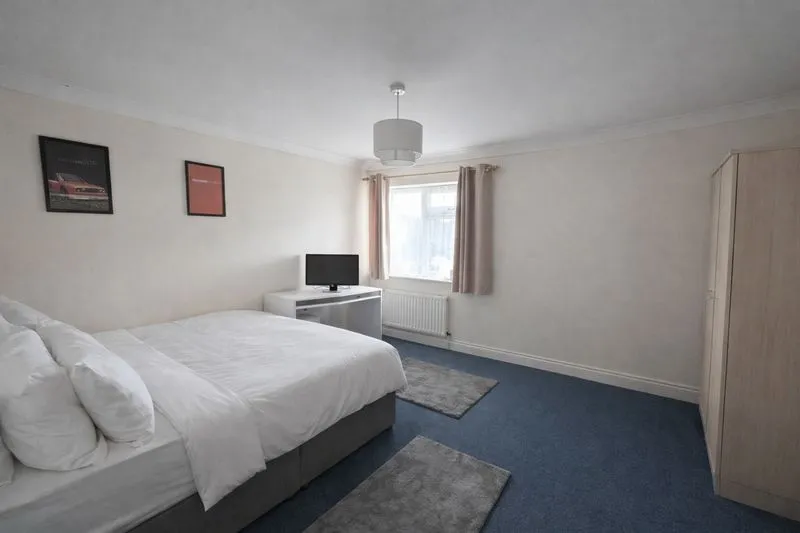 Wycliffe Road, Bournemouth BH9 1JP, photo 8