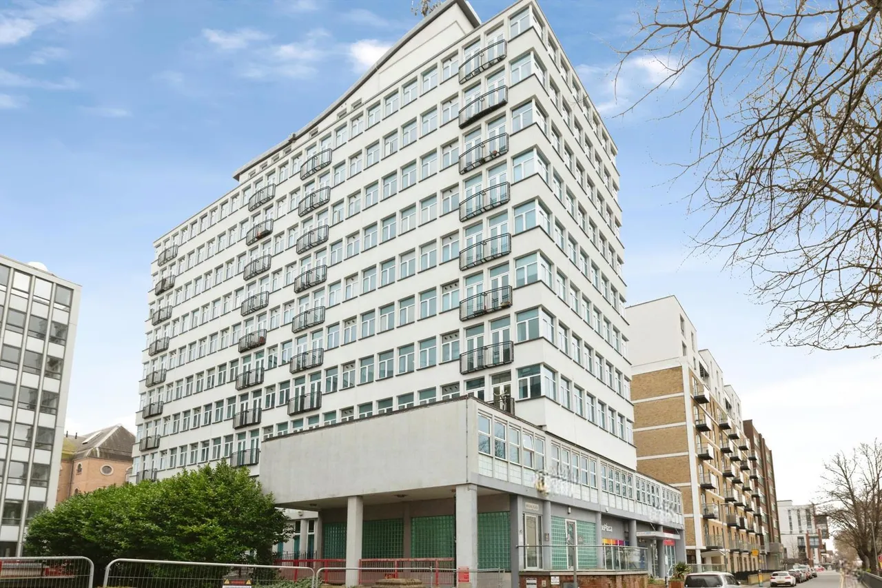 Skyline Plaza, 45 Victoria Avenue, Southend-On-Sea, Essex, SS2, photo 5