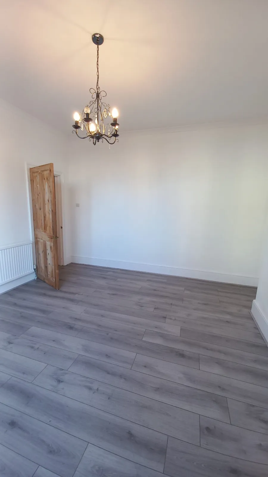 4 Bedroom house in heart of Westcliff on Sea, photo 4