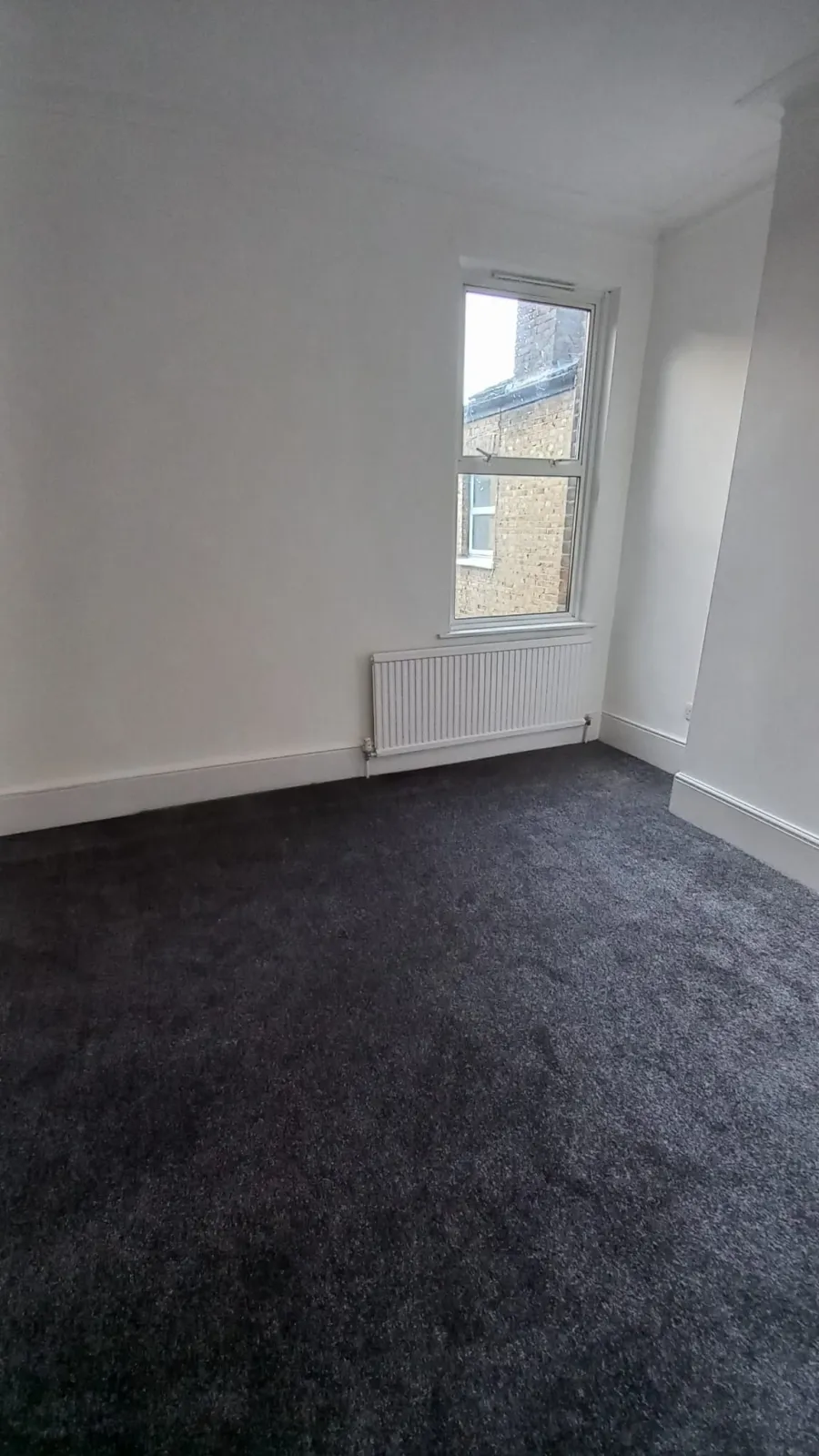 4 Bedroom house in heart of Westcliff on Sea, photo 16