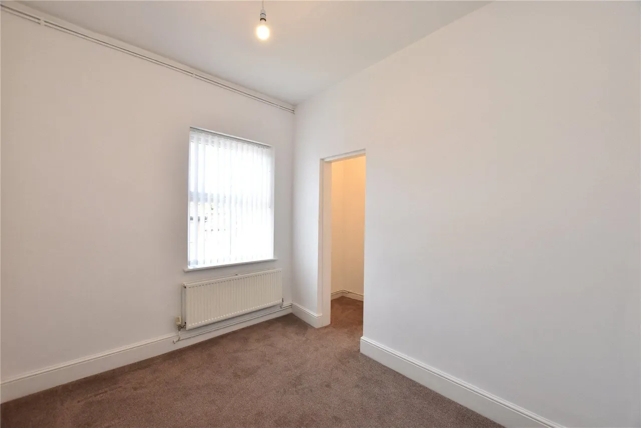 Manchester Road, Heywood, OL10, photo 16