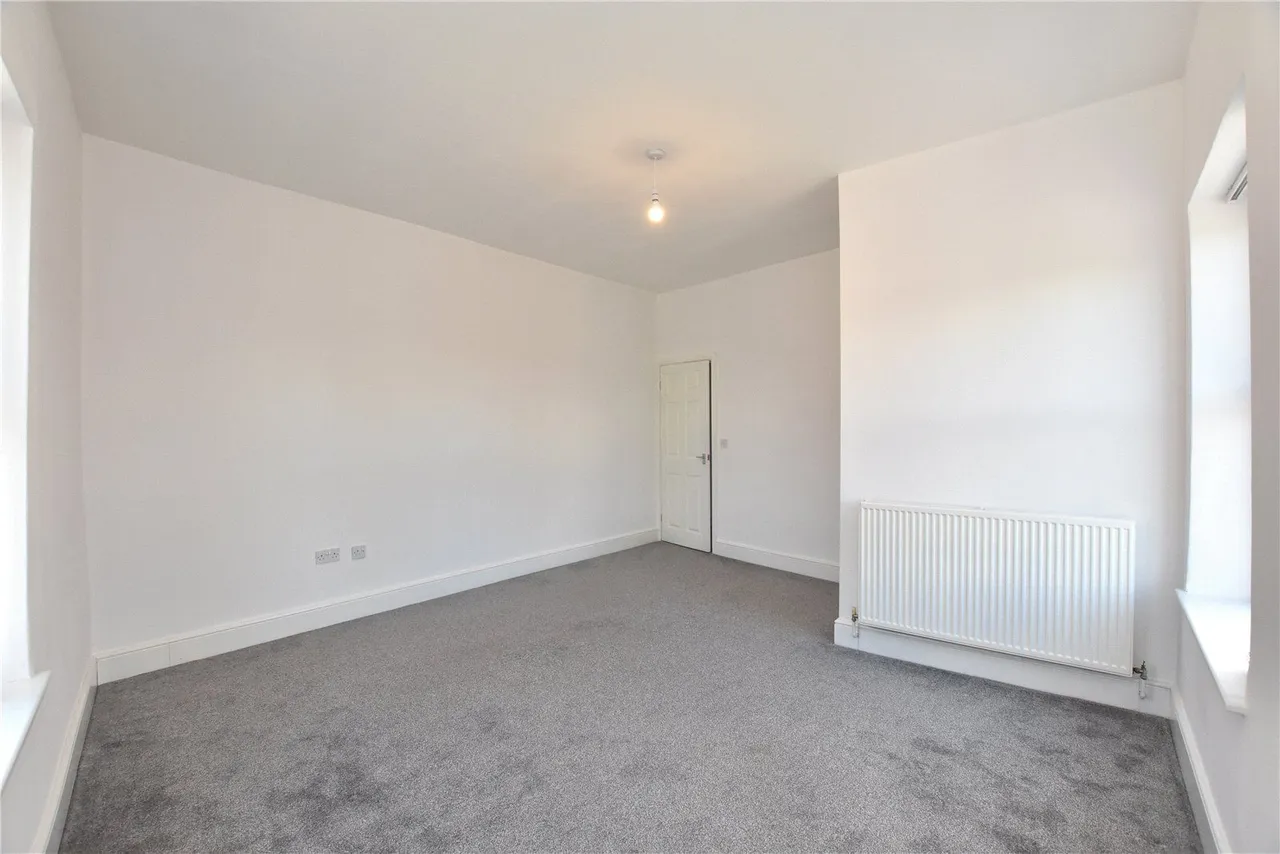 Manchester Road, Heywood, OL10, photo 13
