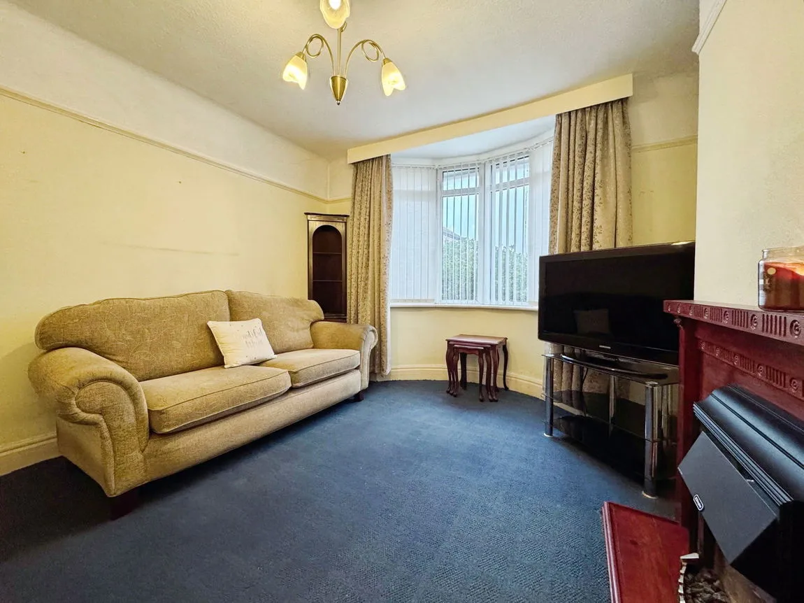 Clifton Park Road, Rhyl, Denbighshire, LL18 4AW, photo 5