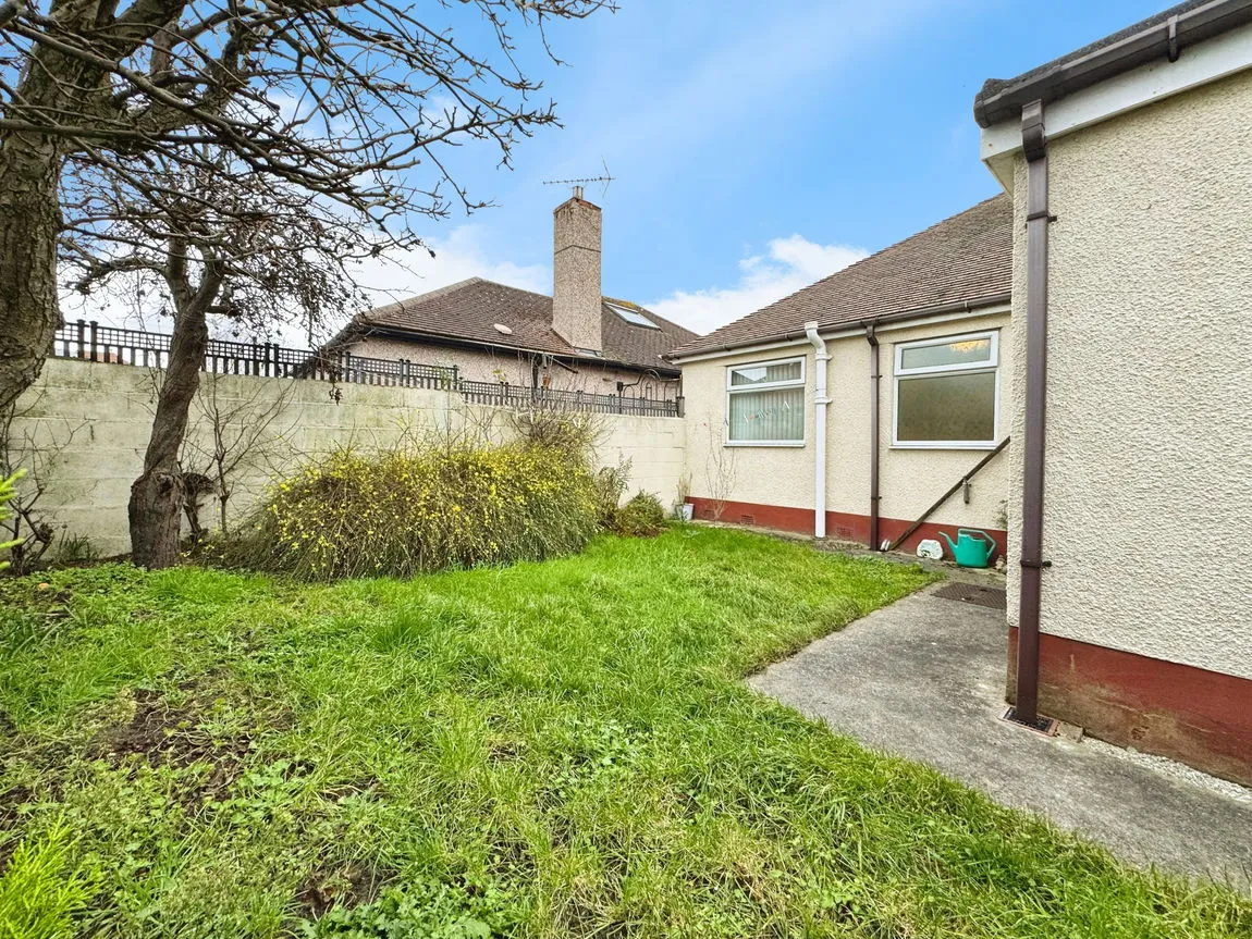 Clifton Park Road, Rhyl, Denbighshire, LL18 4AW, photo 3