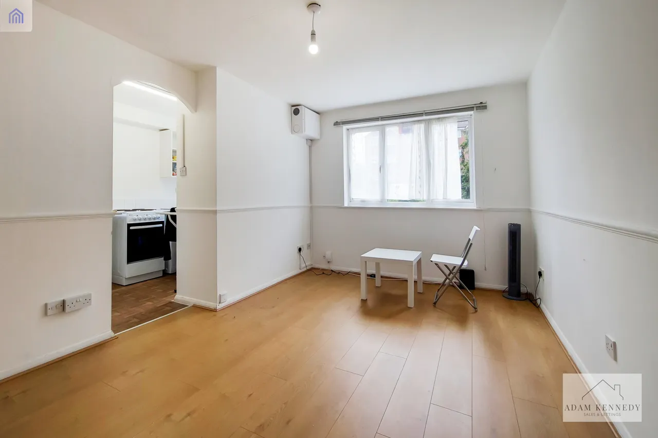 64 Chaffinch Close, Edmonton, London, N9 8UG, photo 2