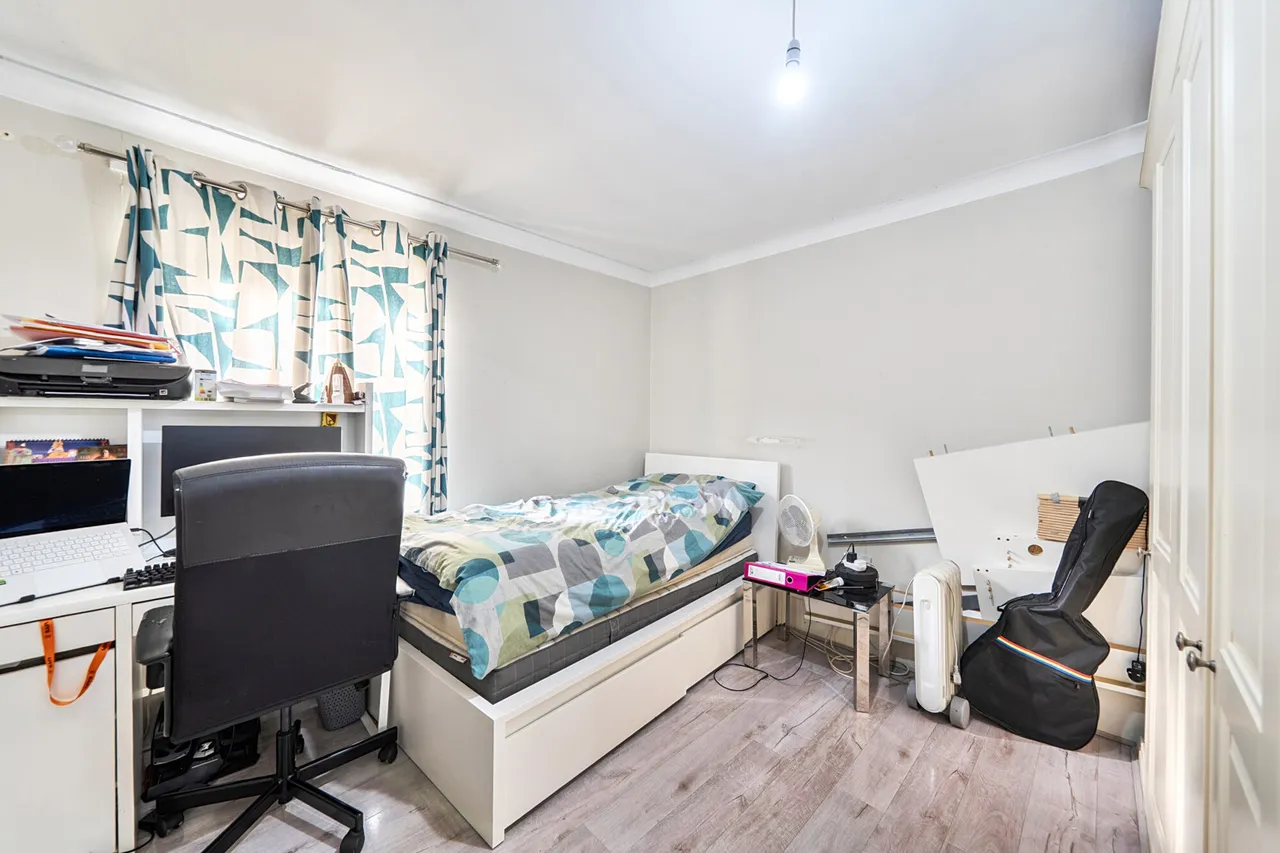 Honeypot Lane, Stanmore, HA7, photo 5