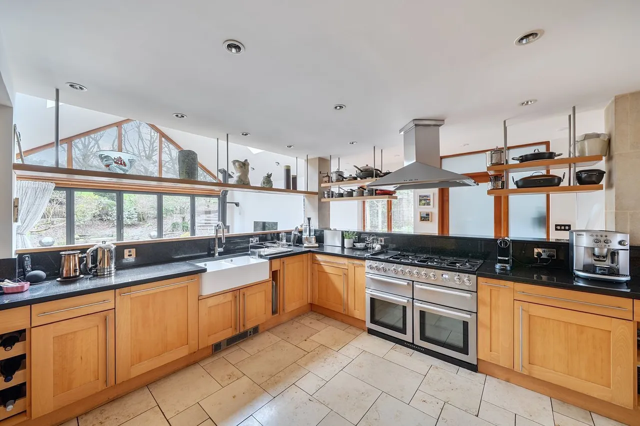 Britannia Close, Chilcompton, BA3, photo 8
