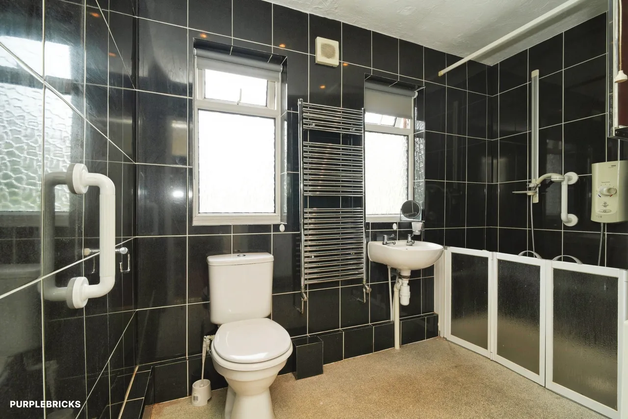 Pendle Court, Bolton, BL1, photo 17