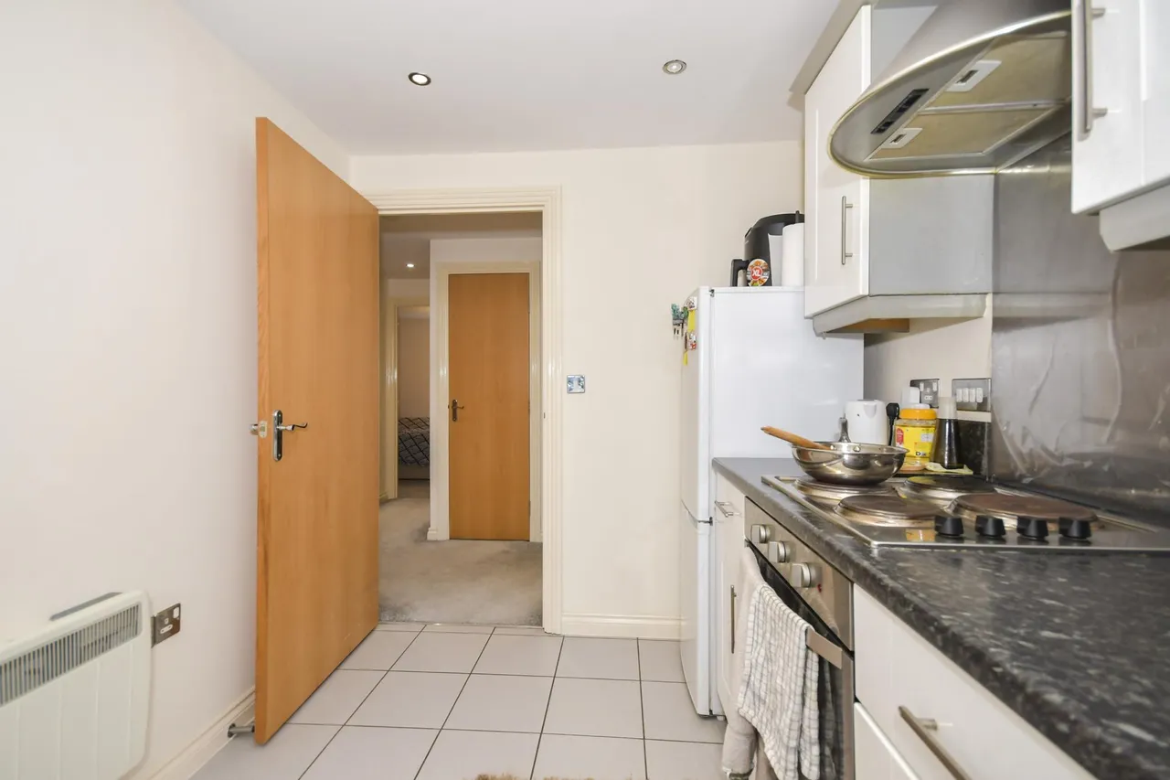 Spinner Croft, Chesterfield, S40, photo 13