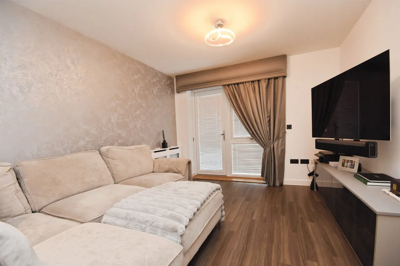 Safflower Lane, Romford, photo 6