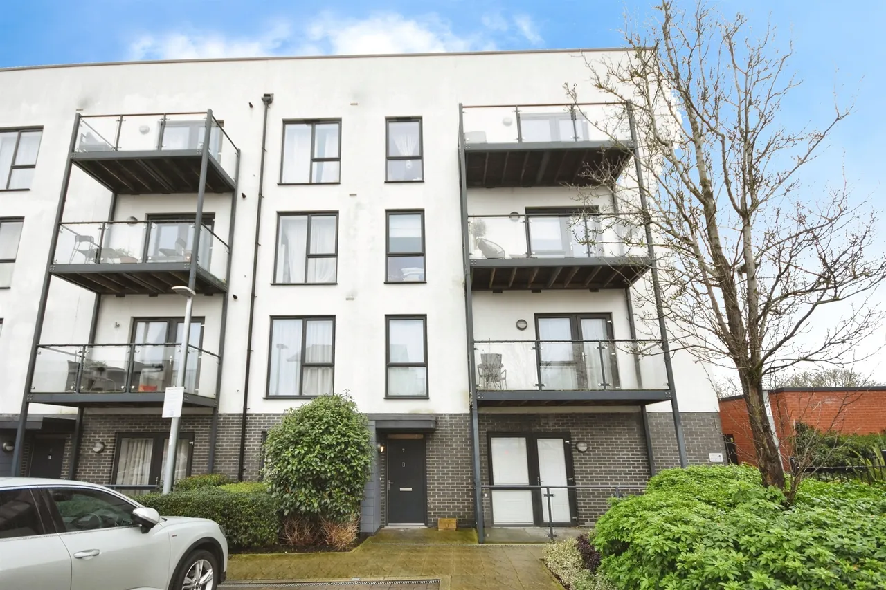 Safflower Lane, Romford, photo 12
