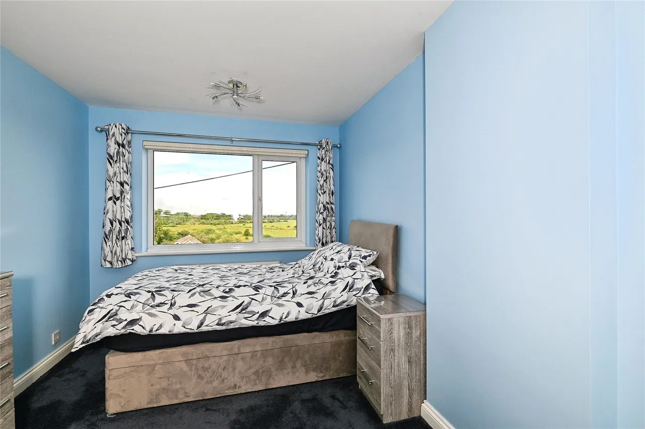The Broadway, Minster on Sea, ME12, photo 12