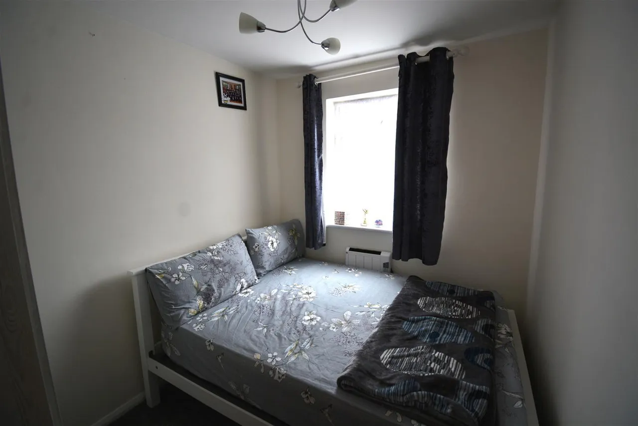 Old Park Mews, Heston, photo 6