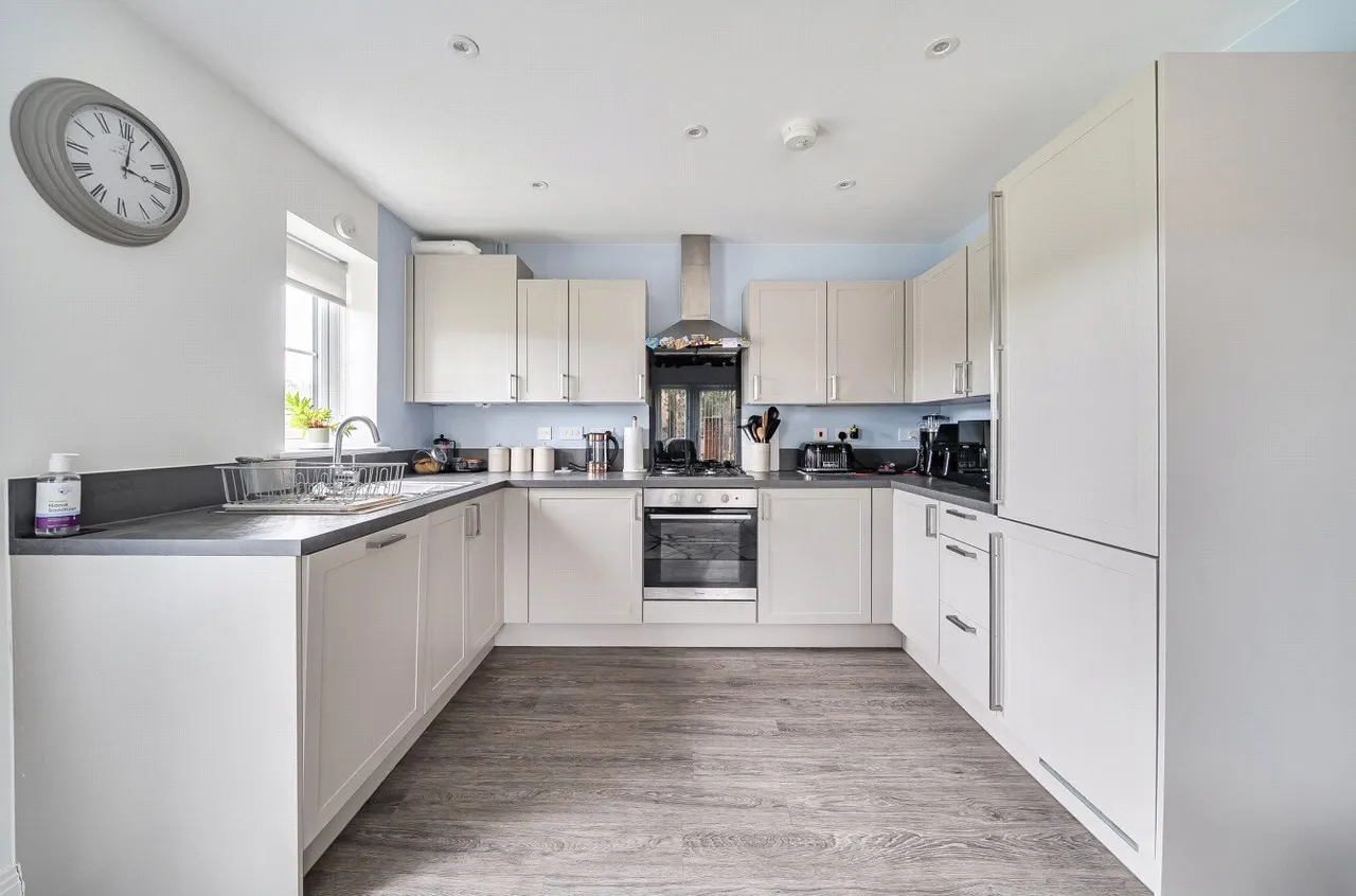 Brunswick Road, Deepcut, GU16, photo 2