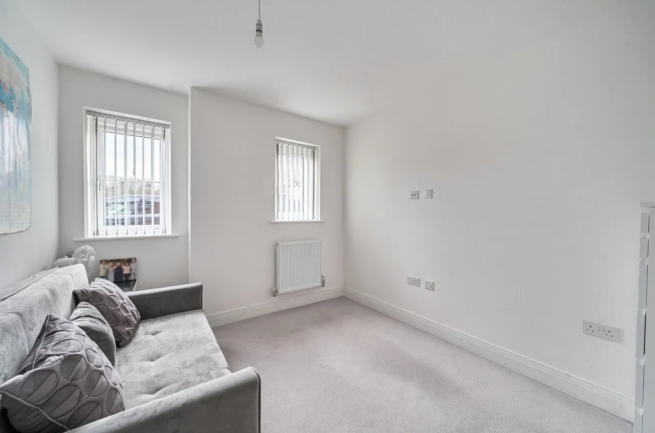 Brunswick Road, Deepcut, GU16, photo 17