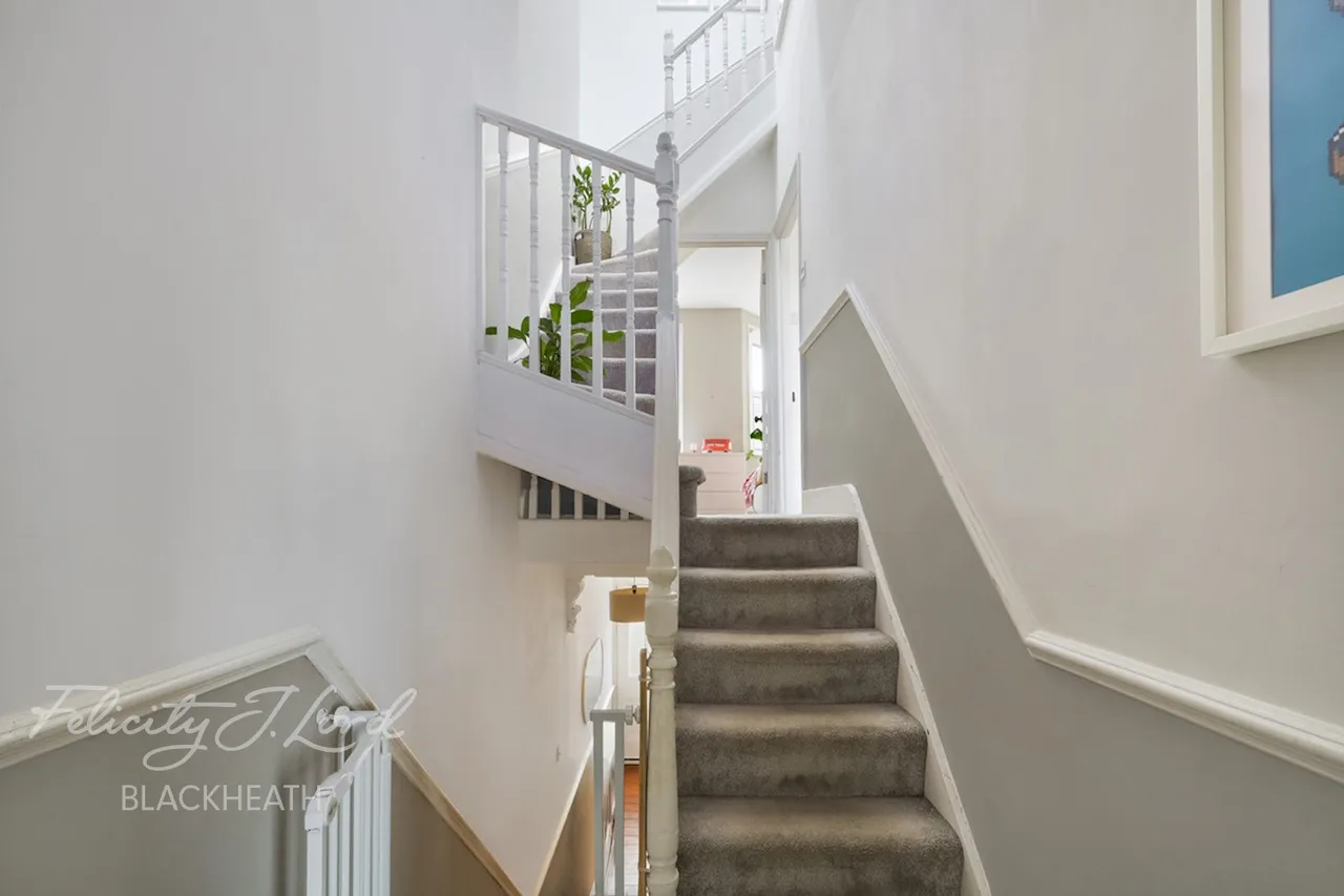 Inverine Road, Charlton, photo 17