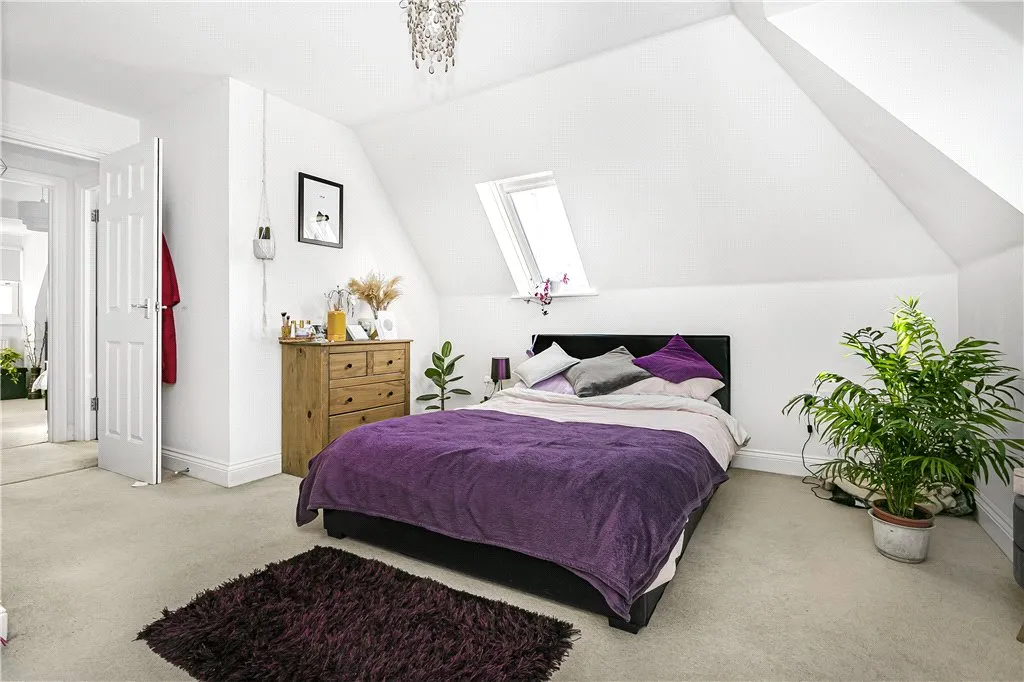 Victoria Street, Englefield Green, TW20, photo 7