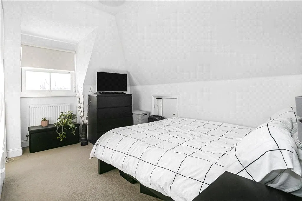 Victoria Street, Englefield Green, TW20, photo 5