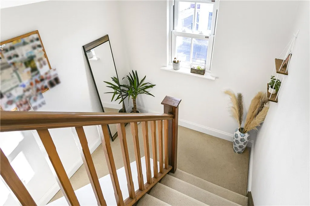 Victoria Street, Englefield Green, TW20, photo 13
