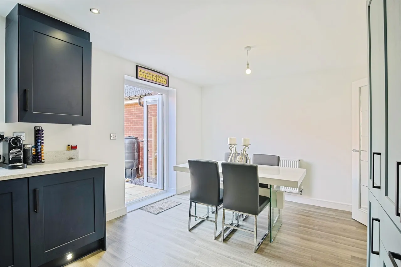 Rawlinson Crescent, Bury St. Edmunds, photo 6