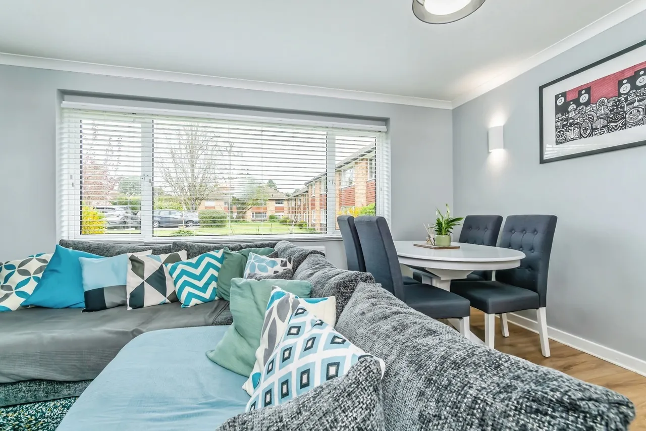 Furrows Place, Caterham, Surrey, CR3, photo 14