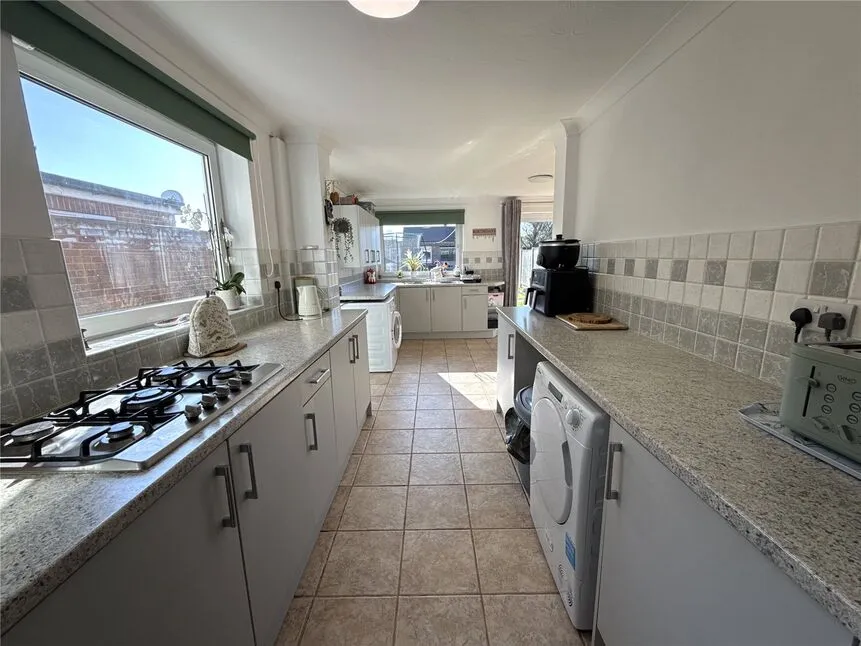 Laburnum Close, North Hykeham, Lincolnshire, LN6, photo 3