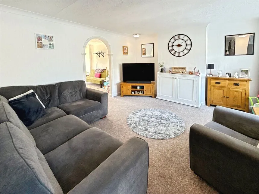 Laburnum Close, North Hykeham, Lincolnshire, LN6, photo 2