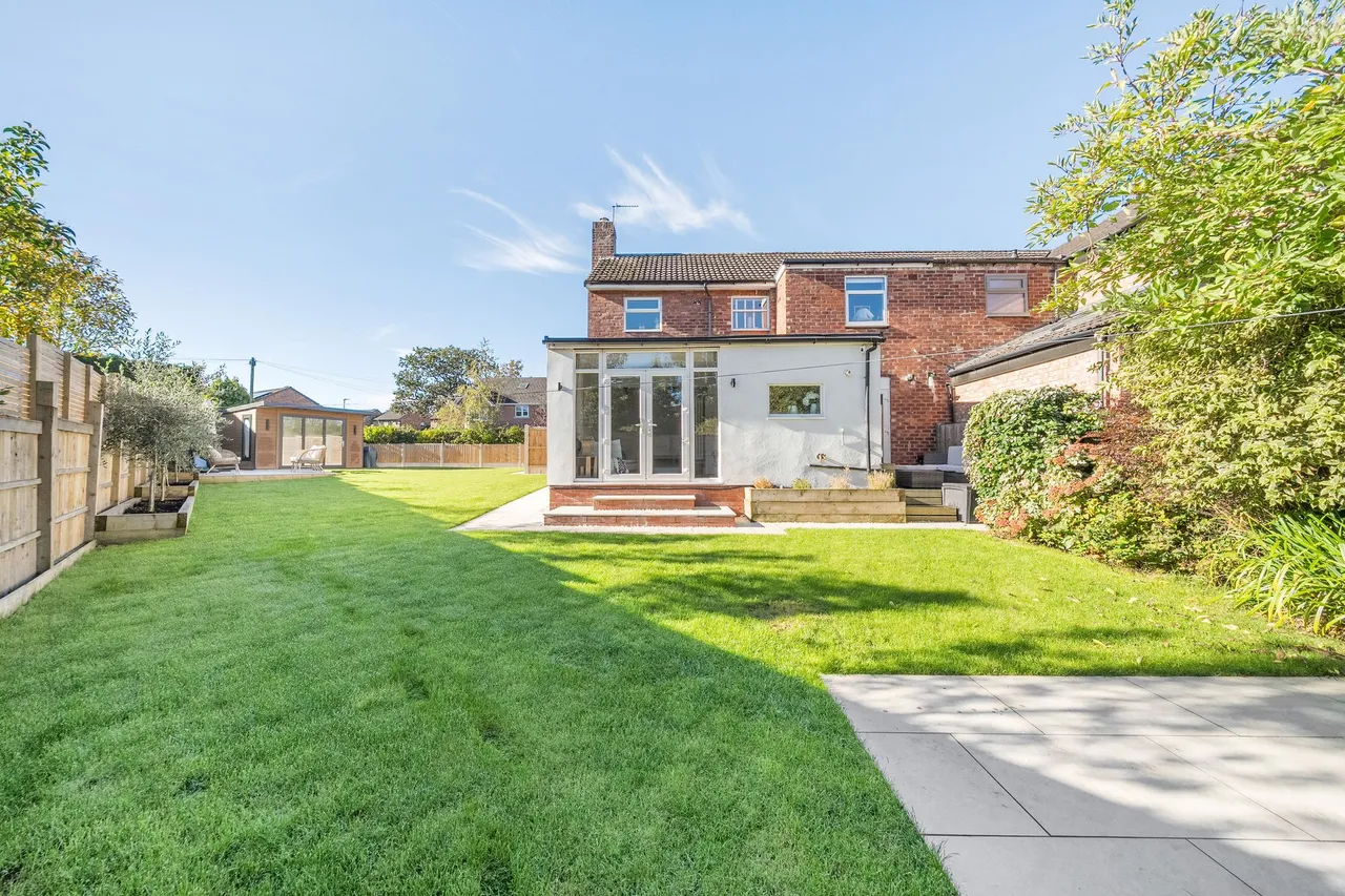 Lancaster Road, Wilmslow, photo 22
