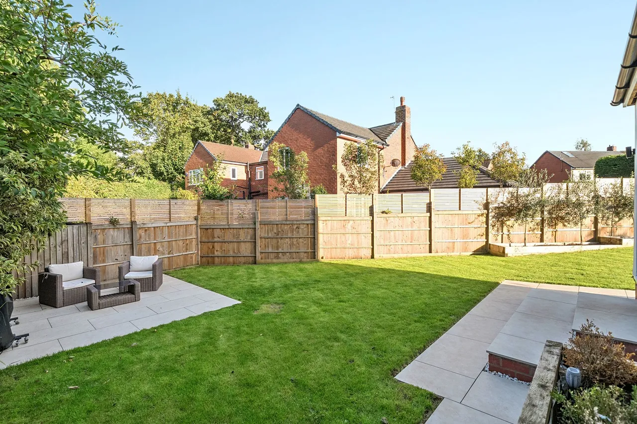Lancaster Road, Wilmslow, photo 21