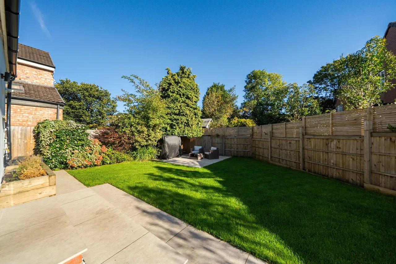 Lancaster Road, Wilmslow, photo 27