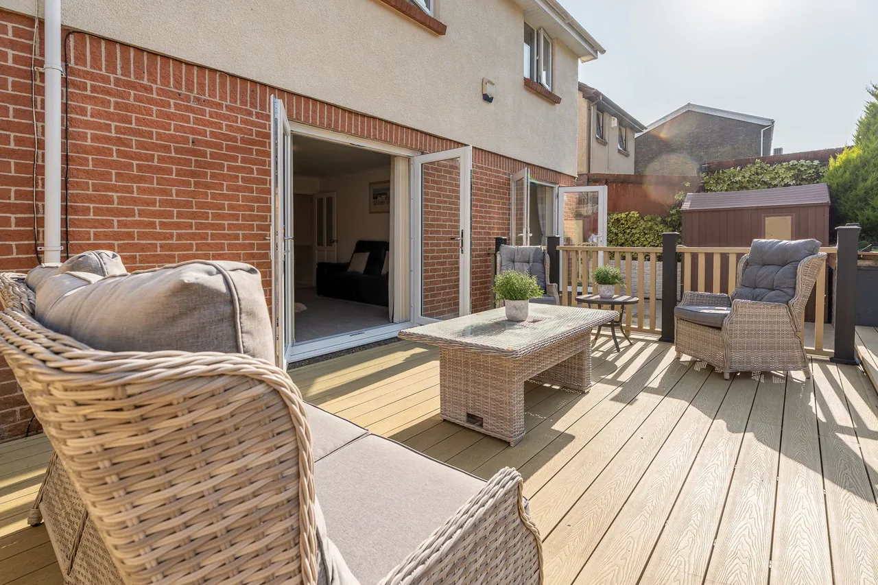 Furzeland Drive, Sketty, SA2, photo 22