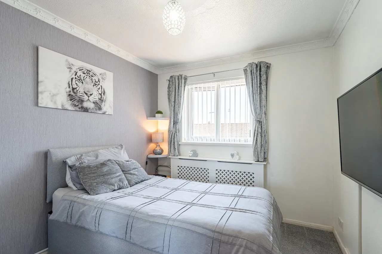 Furzeland Drive, Sketty, SA2, photo 18