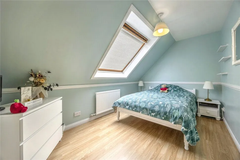 Neilson Court, Blackburn, EH47, photo 6