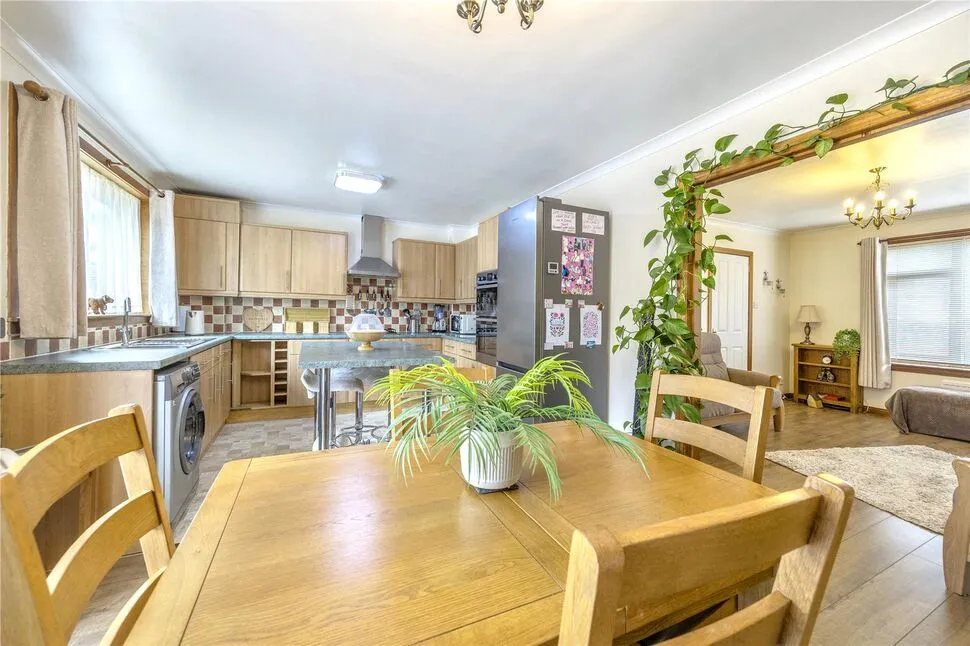 Neilson Court, Blackburn, EH47, photo 10
