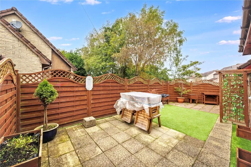 Neilson Court, Blackburn, EH47, photo 9