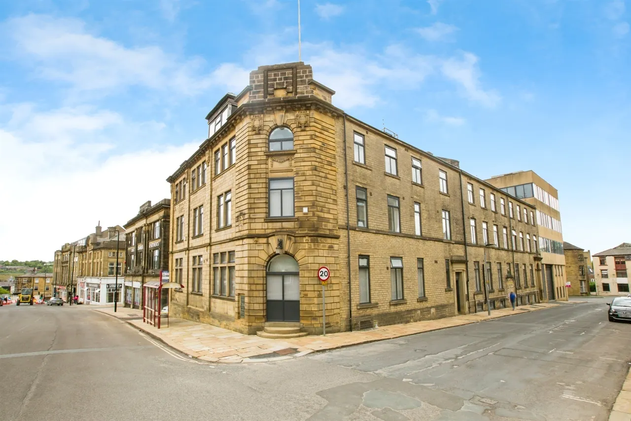 King Cross Street, Halifax, photo 7