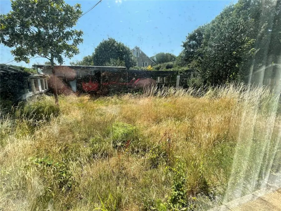 Institute Hill, Niton, PO38, photo 6